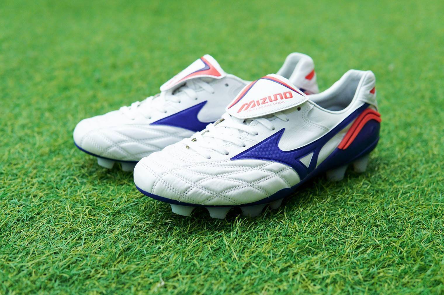 美津浓morelia wave japan限量复刻足球鞋_ezer