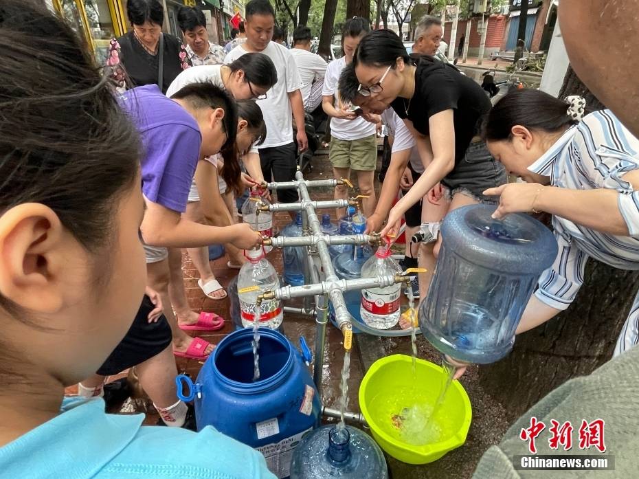 Ecns|48 hours of heavy rain in Zhengzhou