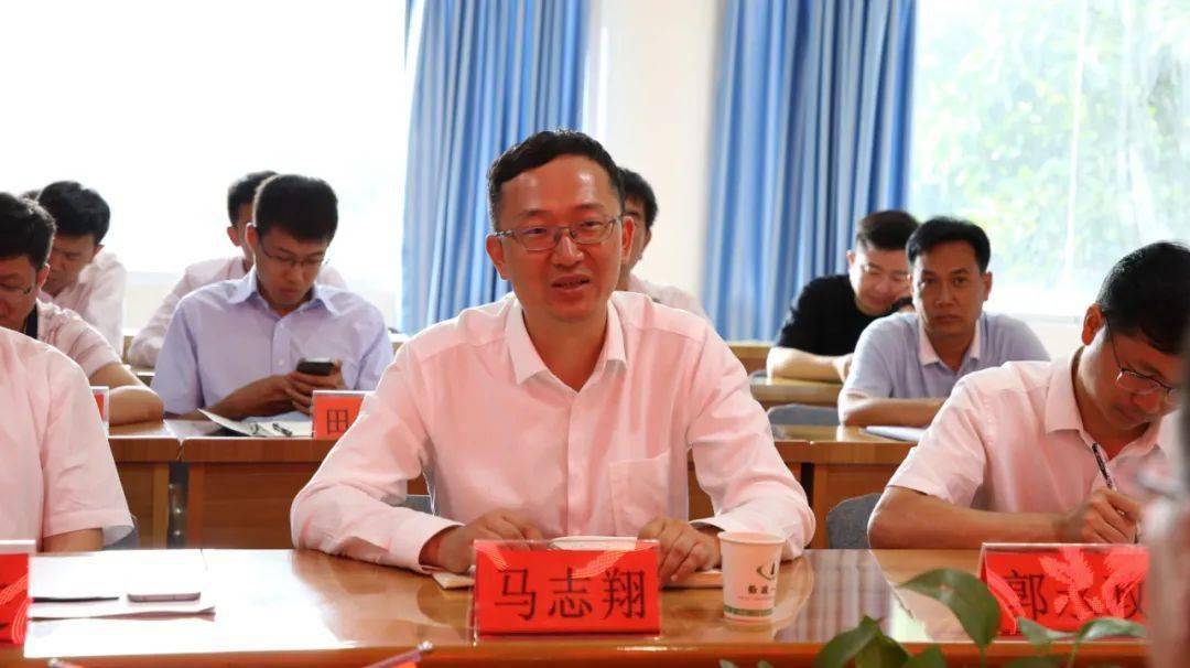 今天的新闻直通车来啦!