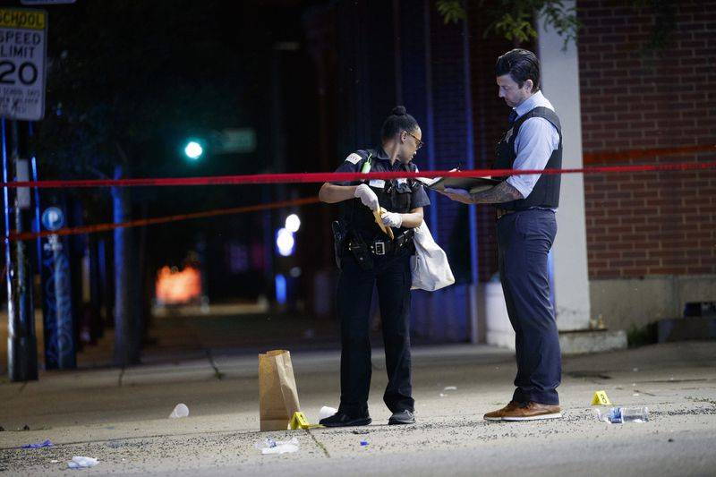 美国芝加哥一天内发生多起枪击案 造成至少3人死亡