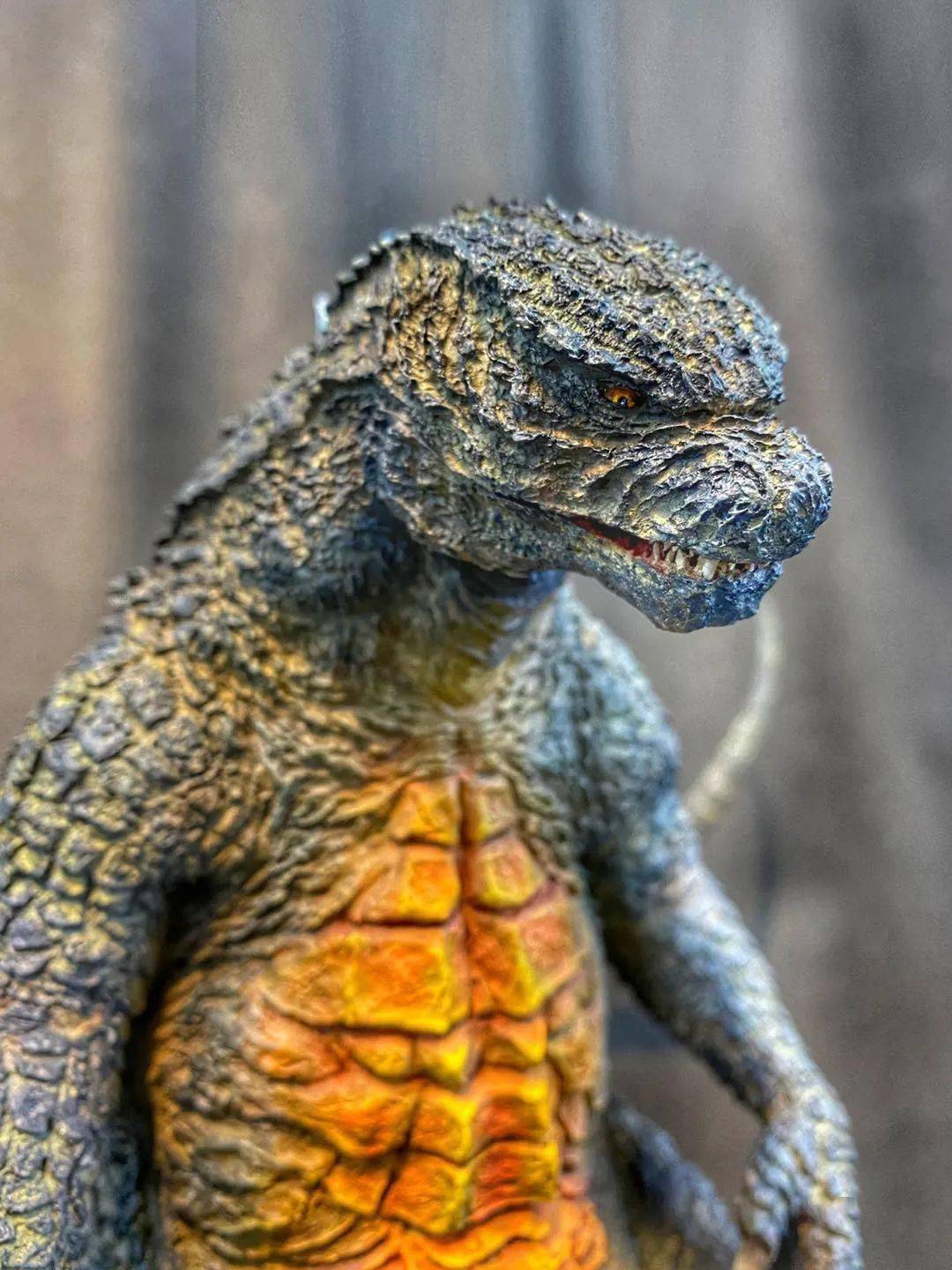 霸气哥斯拉来袭