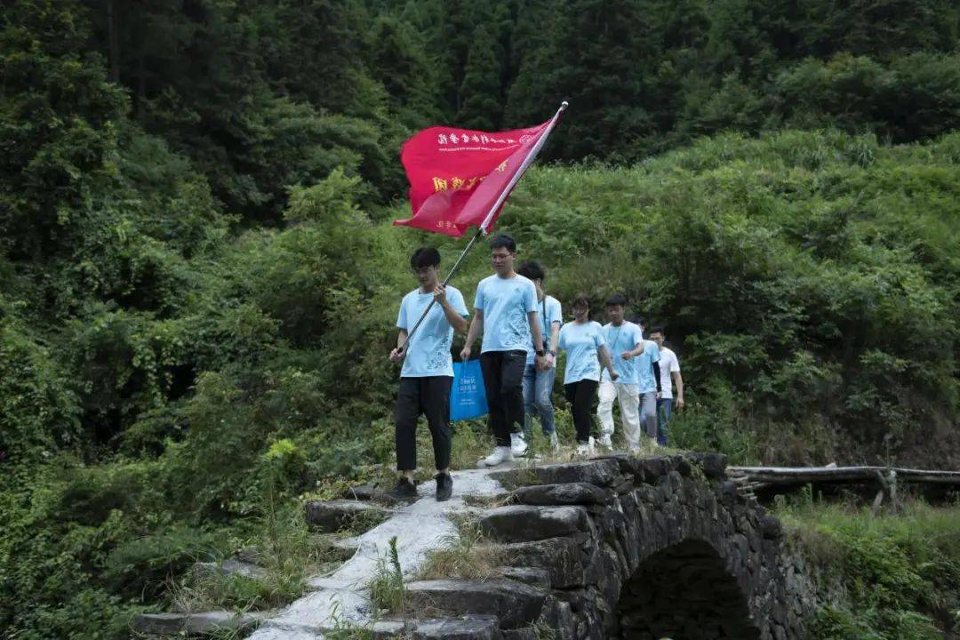 守望者在行动浙水院青年学子三下乡助力丽水缙云岩下村乡村振兴