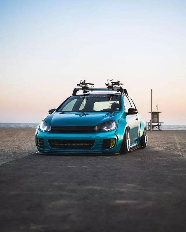 为了达到完美姿态不惜切割车身做宽体大众高尔夫mk6改装案例