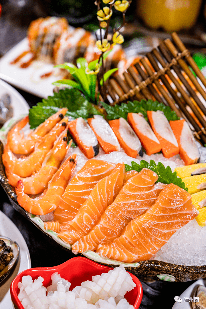 100块出头漳州超壕海鲜自助来了2500㎡超大餐区鲍鱼虾蟹刺身无限吃