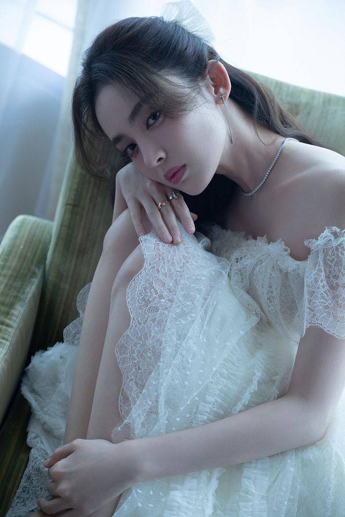 仙女|娜扎夏日青柠大片满满清凉感 蝴蝶结仙女造型尽显轻盈灵动