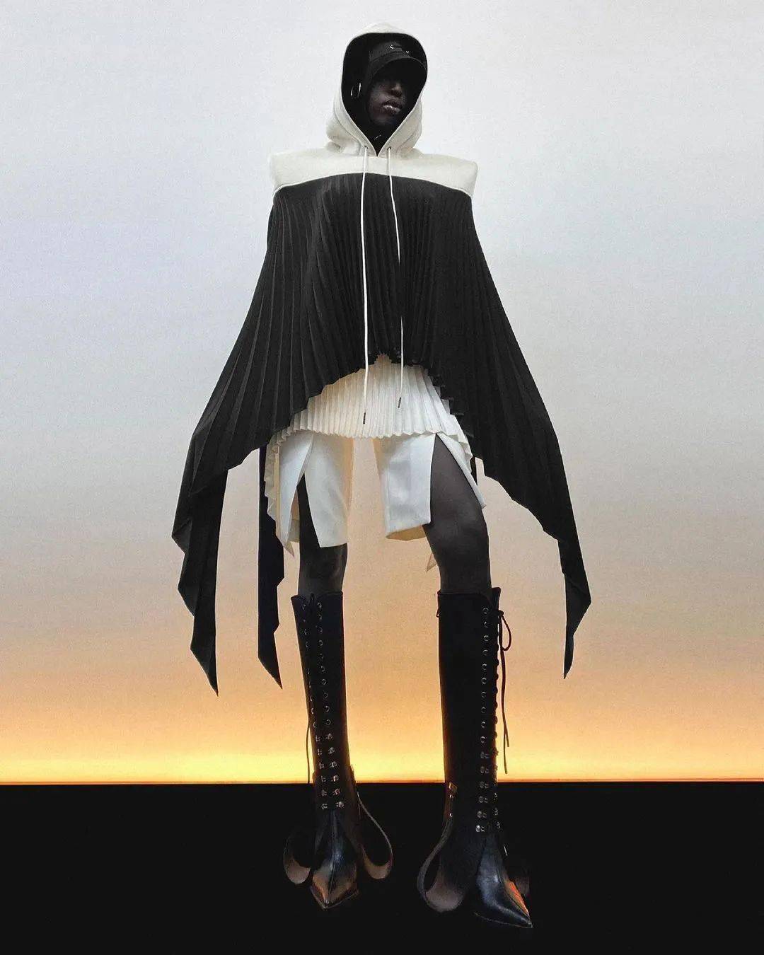 服装|灵感元素｜源自燕子的浪漫设计