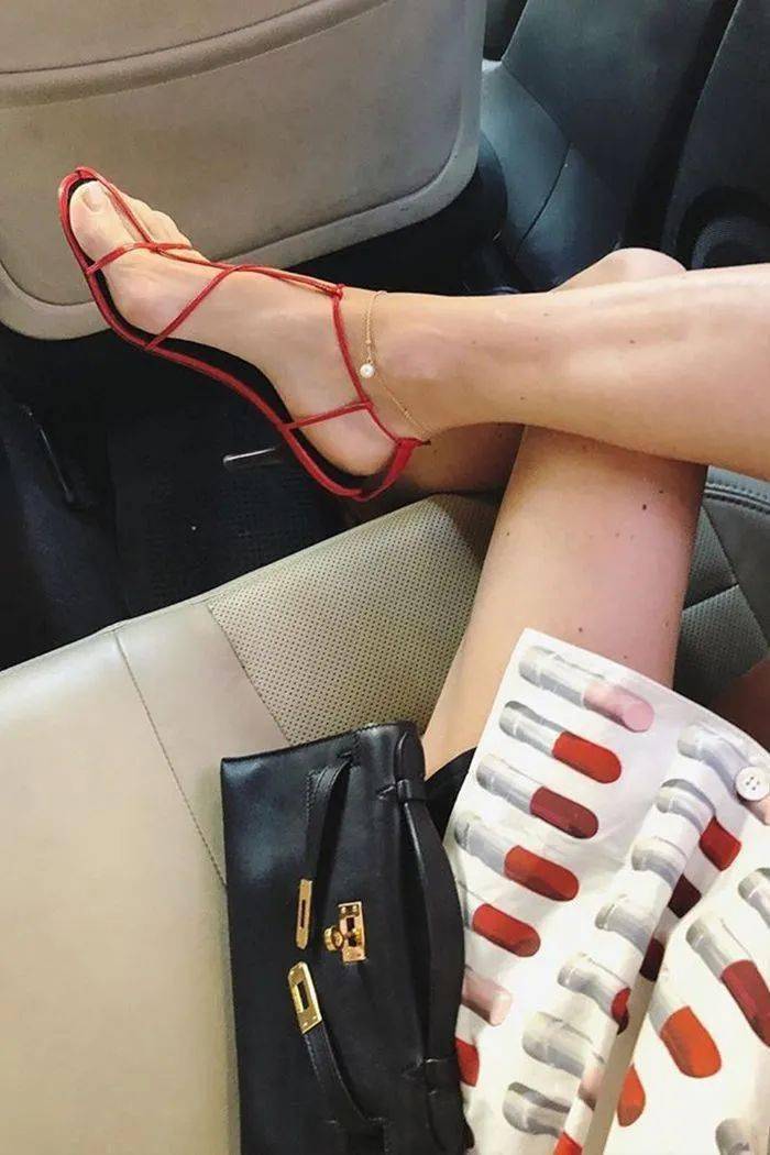 品牌|Phoebe Philo要回归，最期待她的鞋！