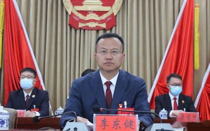 鸡泽县第十七届人民代表大会第一次会议召开第二次全体会议