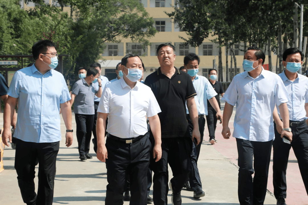 邯山区委书记刘海川督导检查疫苗接种和文明城市建设工作