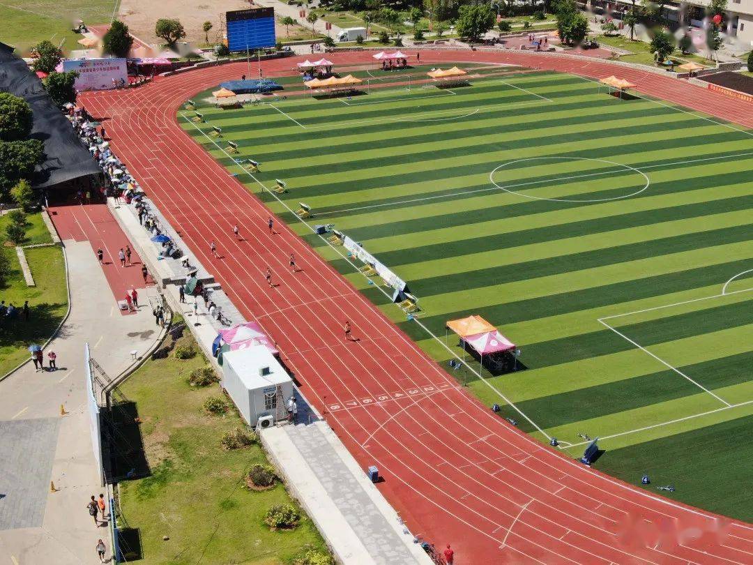 "奔跑吧,少年"2021年福建省青少年田径锦标赛在华安县正兴学校开赛