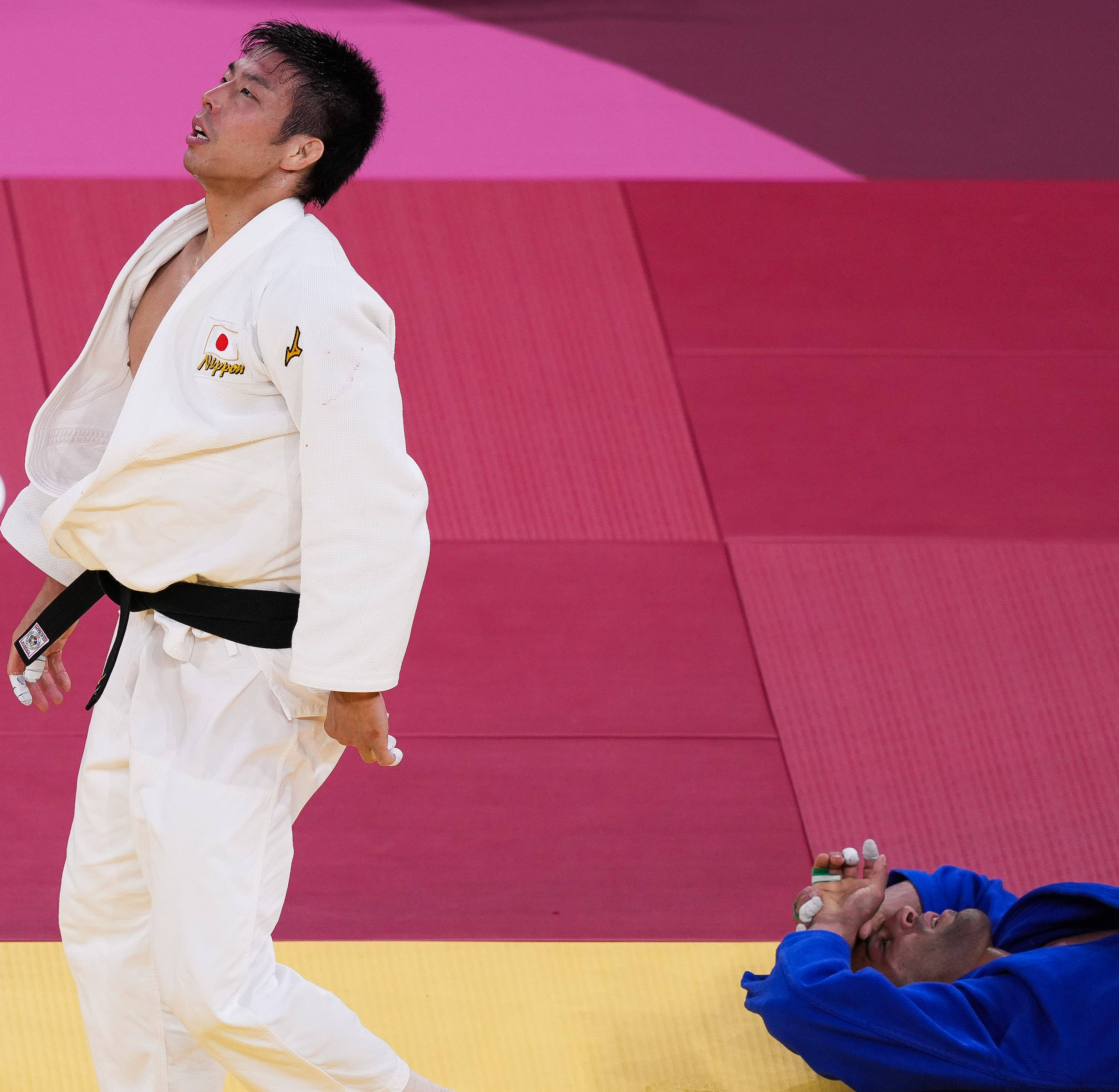 新华社记者 刘大伟 摄当日,在东京奥运会柔道男子81公斤级决赛中,日本