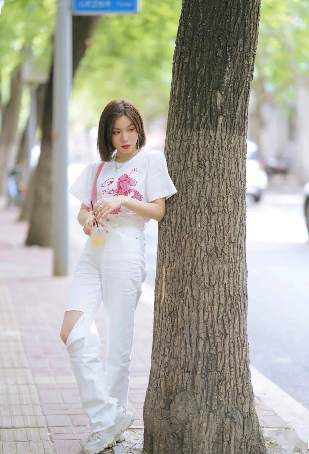 怎样才能当小模特 64a3021348594f8a903a897f91e258be.jpeg