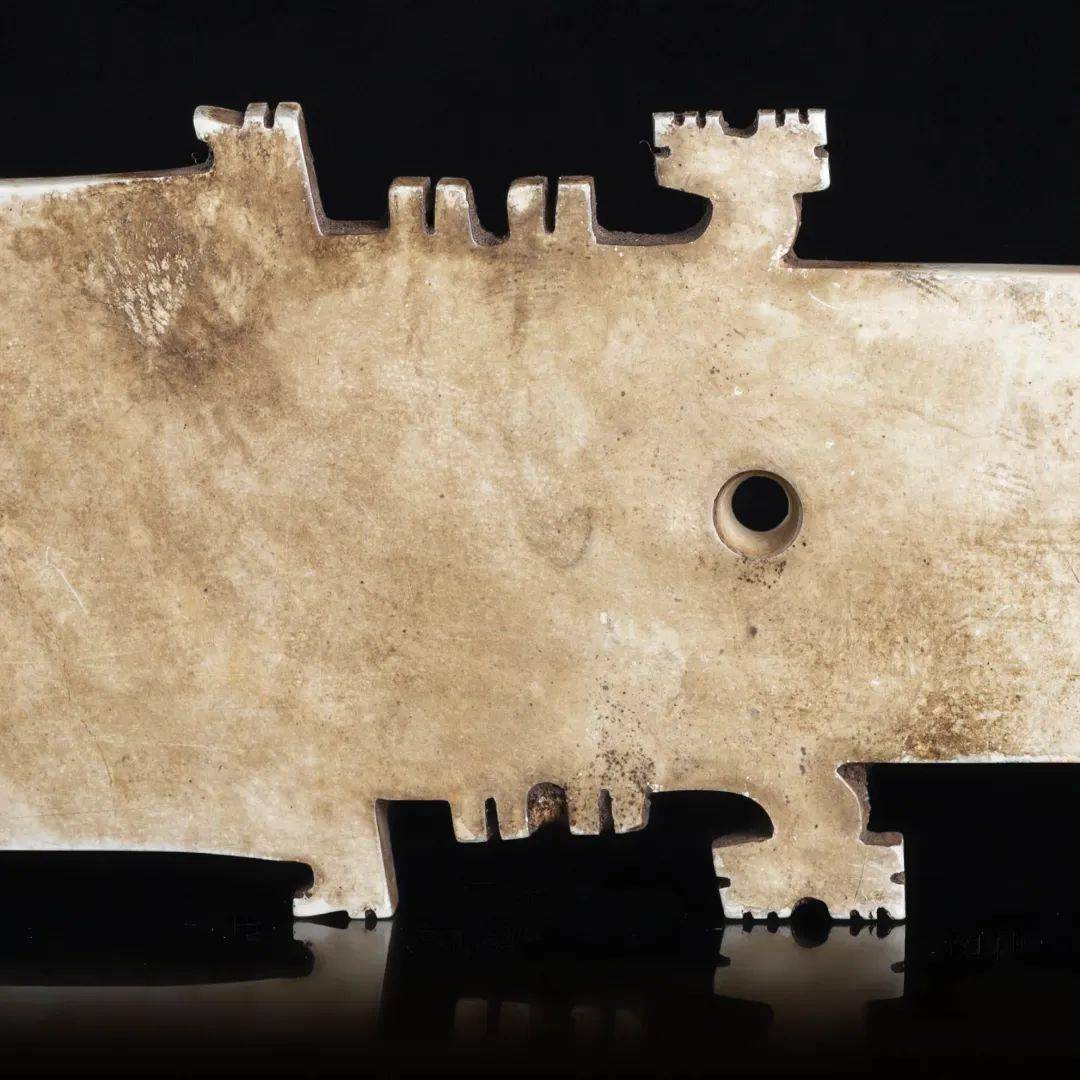 首发三星堆玉牙璋首次现身台湾拍卖