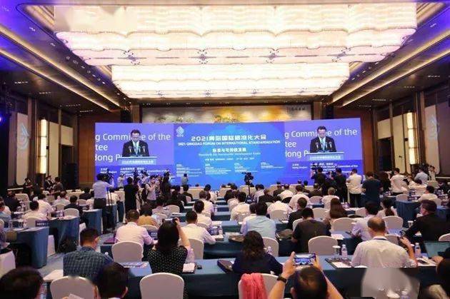 骑士永远守护公主公主永远嫁给王子图片抖音热门朋友圈封面壁纸背景图 粉紫色