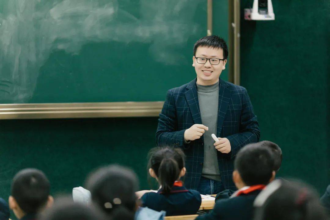 孔忠伟杭州浦沿中学(援疆)沈青青杭州市钱塘实验小学刘 静杭州浦沿