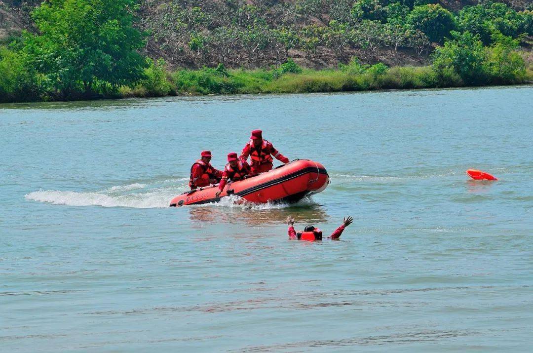 百色市田阳区应急管理局开展防汛应急救援演练