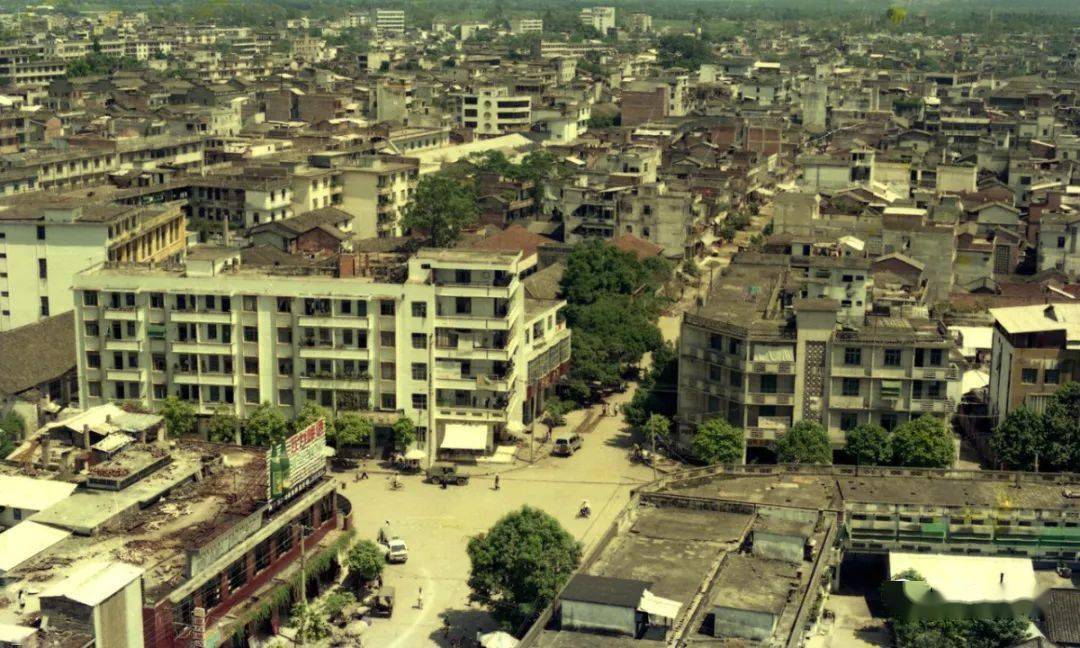 正式揭牌改名现在是真正的横州市