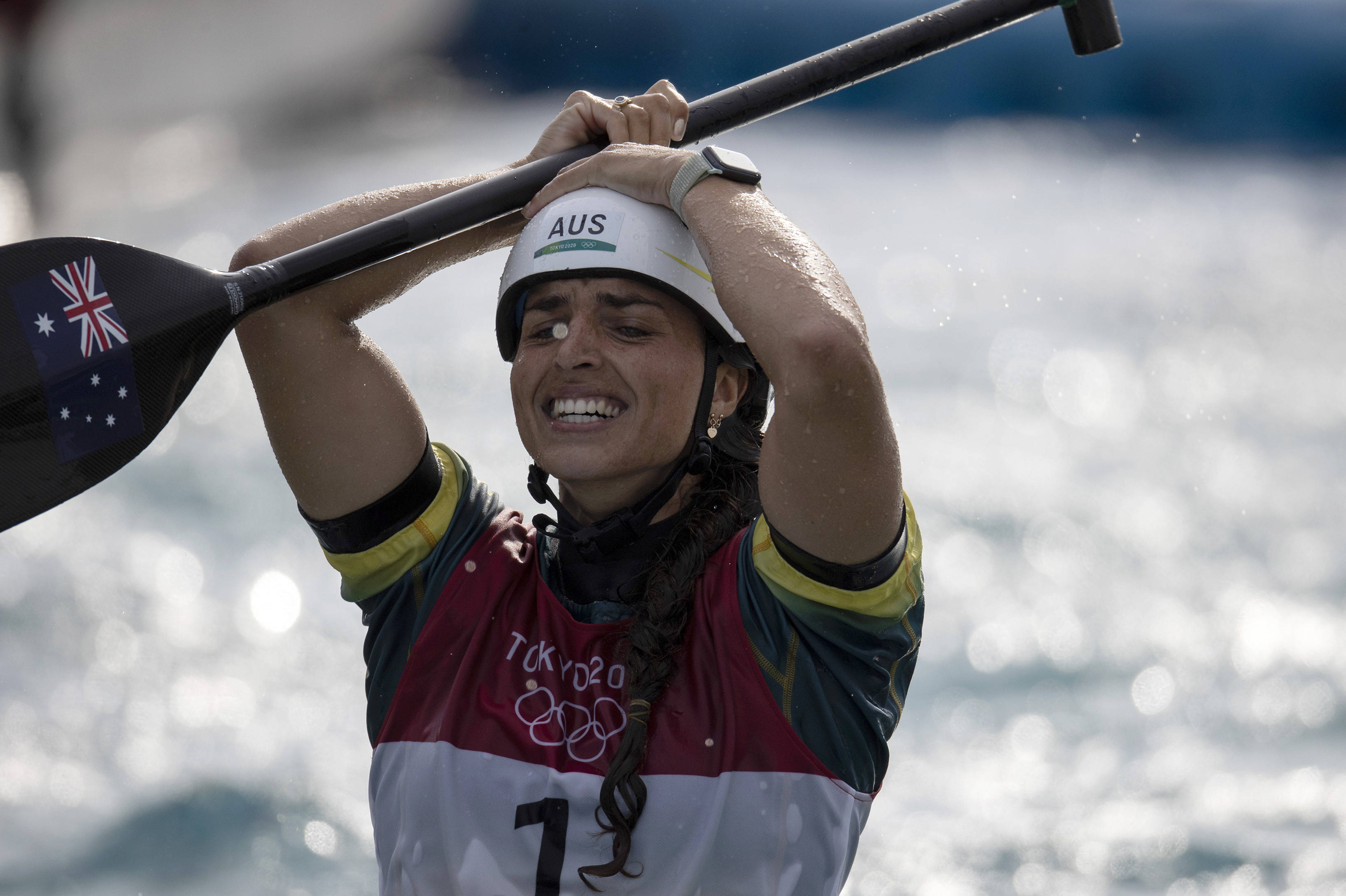 新华社记者 费茂华 摄当日,在东京奥运会皮划艇激流回旋女子划艇决赛