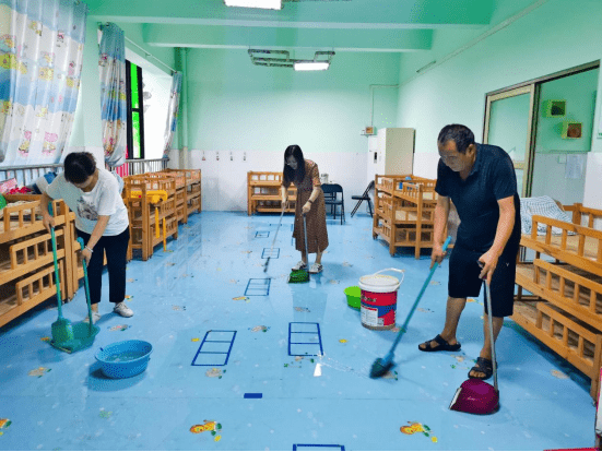 侯寨|郑州侯寨中心幼儿园多措并举做好暴雨期间防汛减灾工作