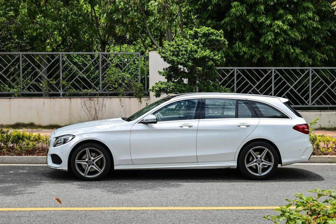 路试笔记奔驰c2004年车龄新c旅优雅美丽5折售