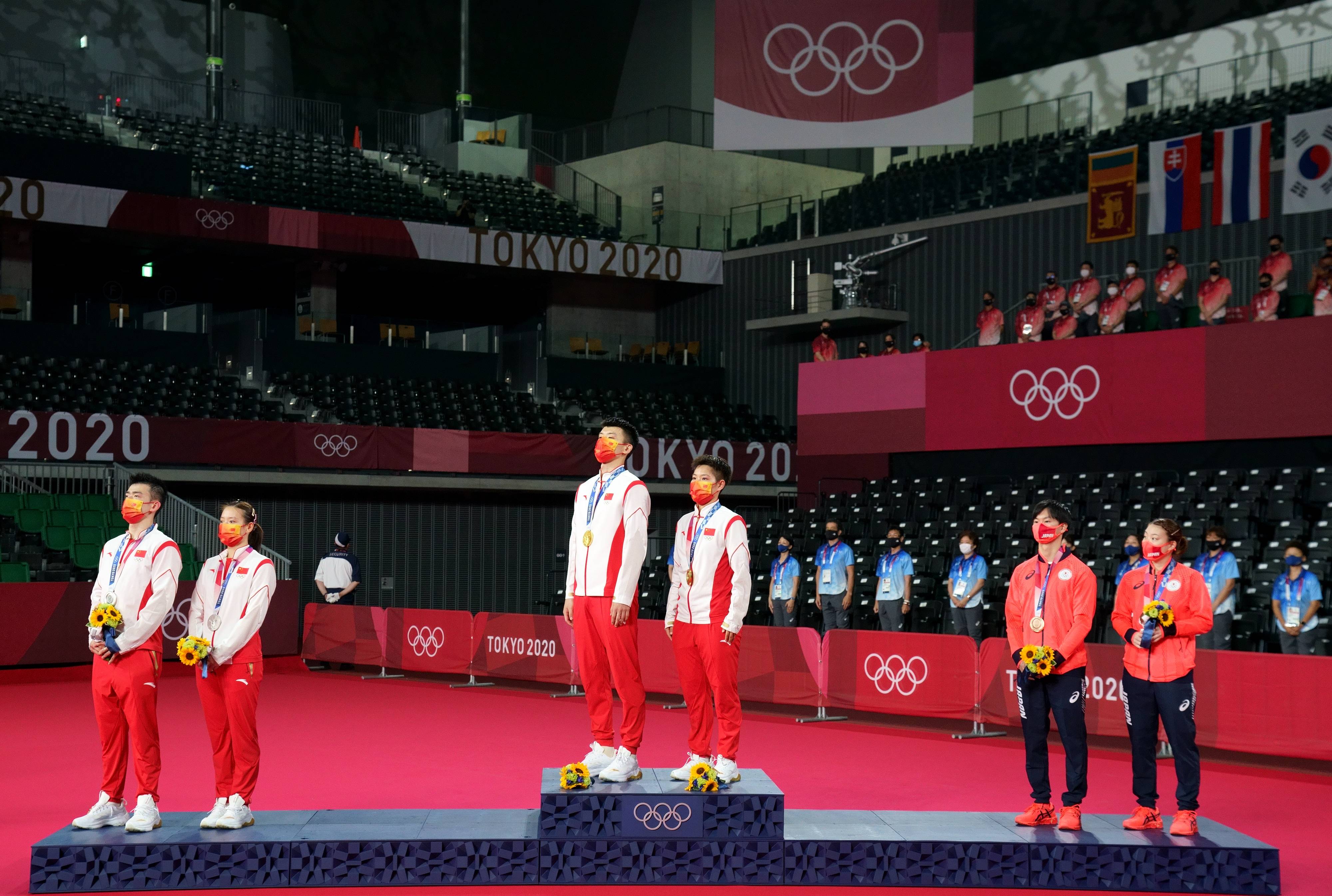 羽毛球混合双打颁奖仪式