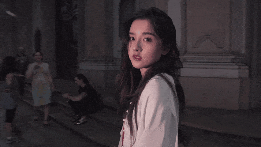 健兴|00后输了，这届95后小花也太会穿了吧！