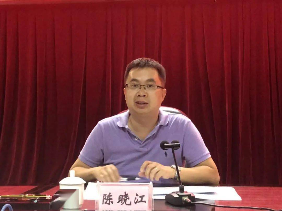 以青春之名赴那坡之约那坡团县委召开2021西部计划志愿者迎新座谈会暨