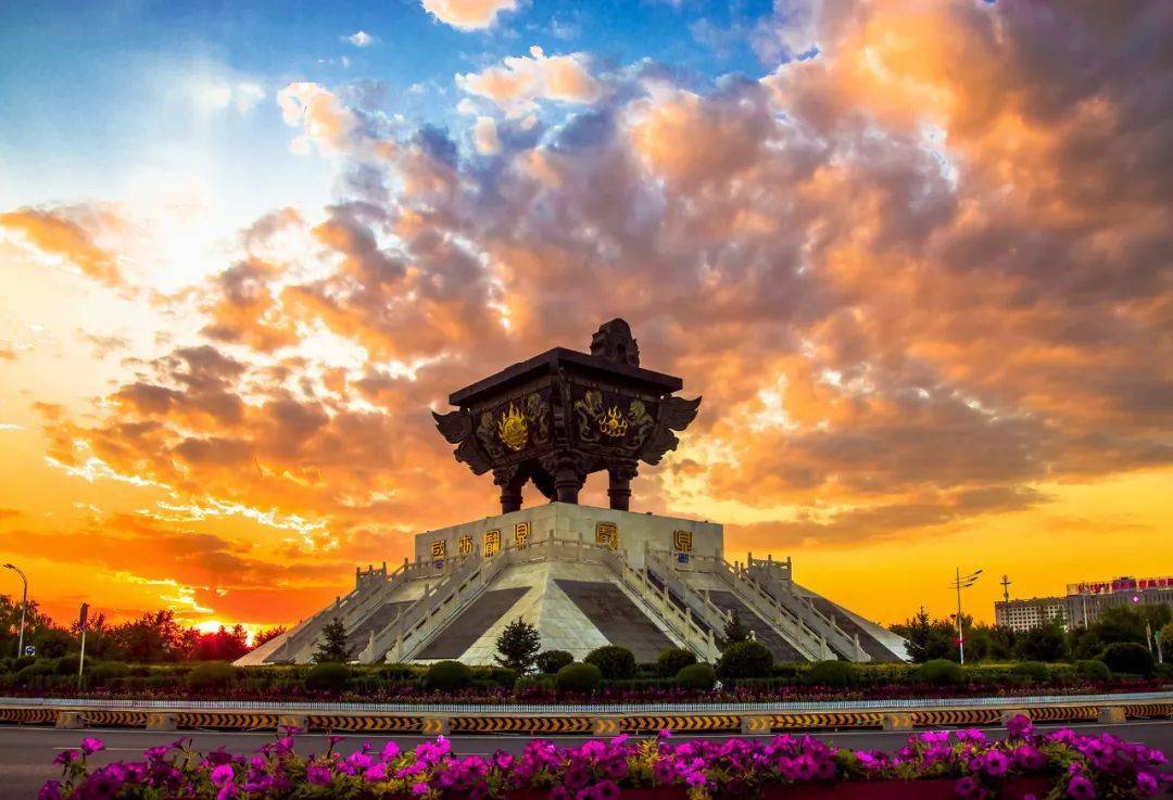 文明城市包头稀土高新区用文明装点的容颜真美