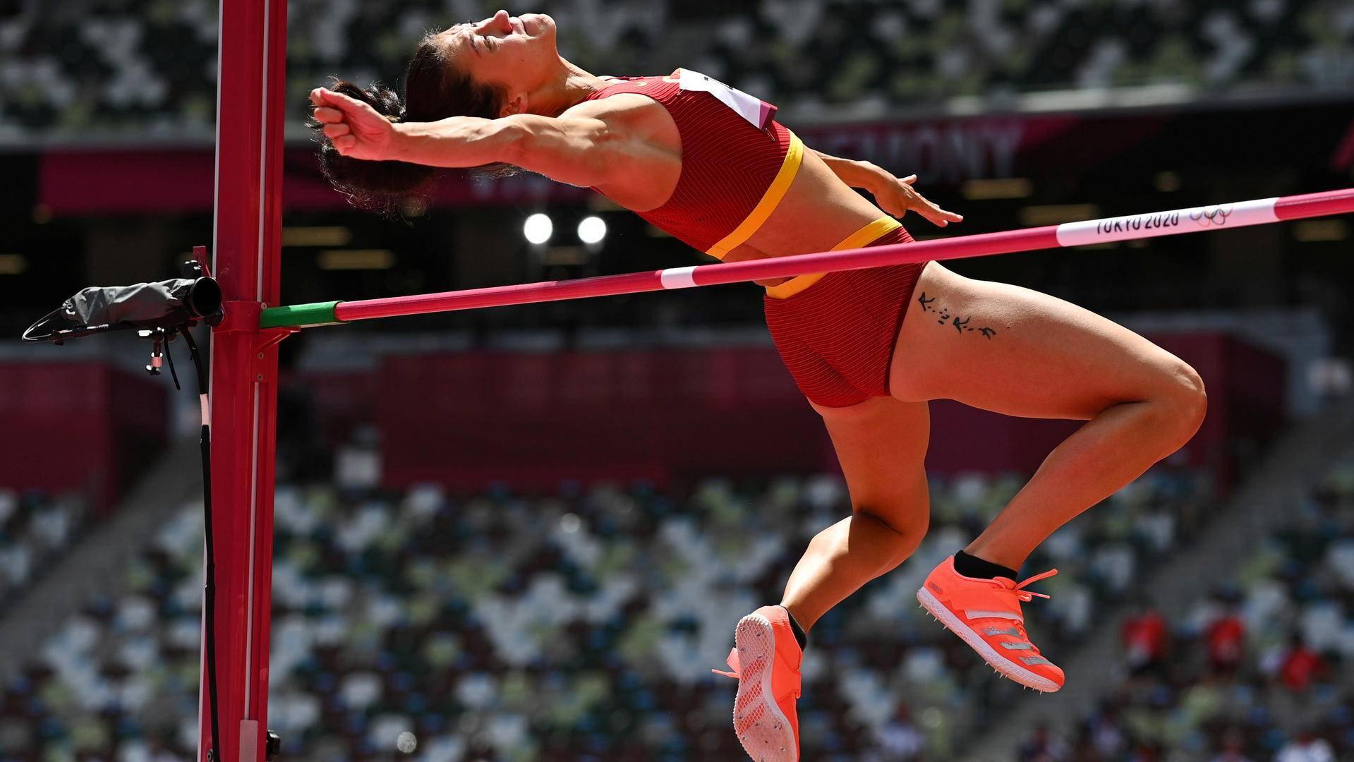 女子七项全能首日结束,中国田径队首位归化选手郑妮娜力暂列第十_跳高