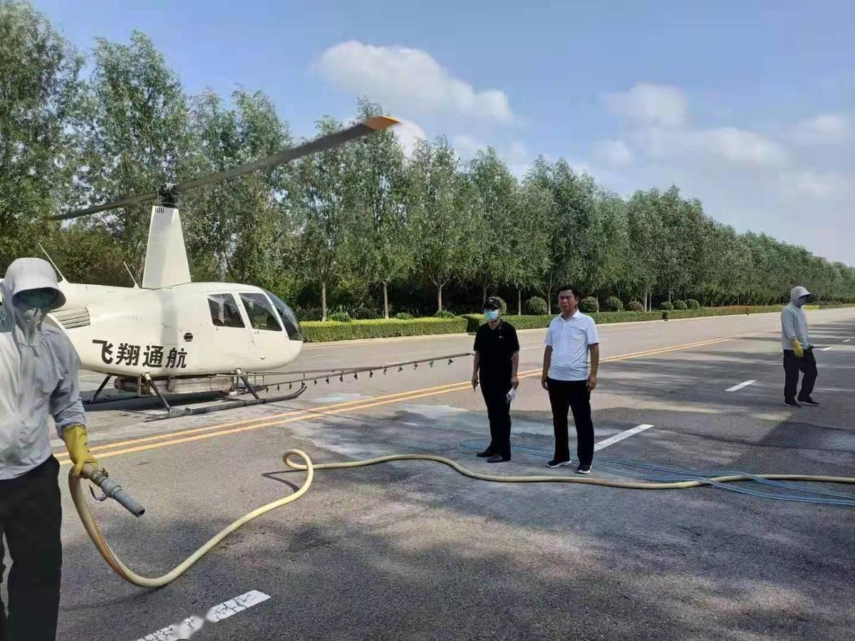为杨树除害虫,河南鹿邑县出动了飞机