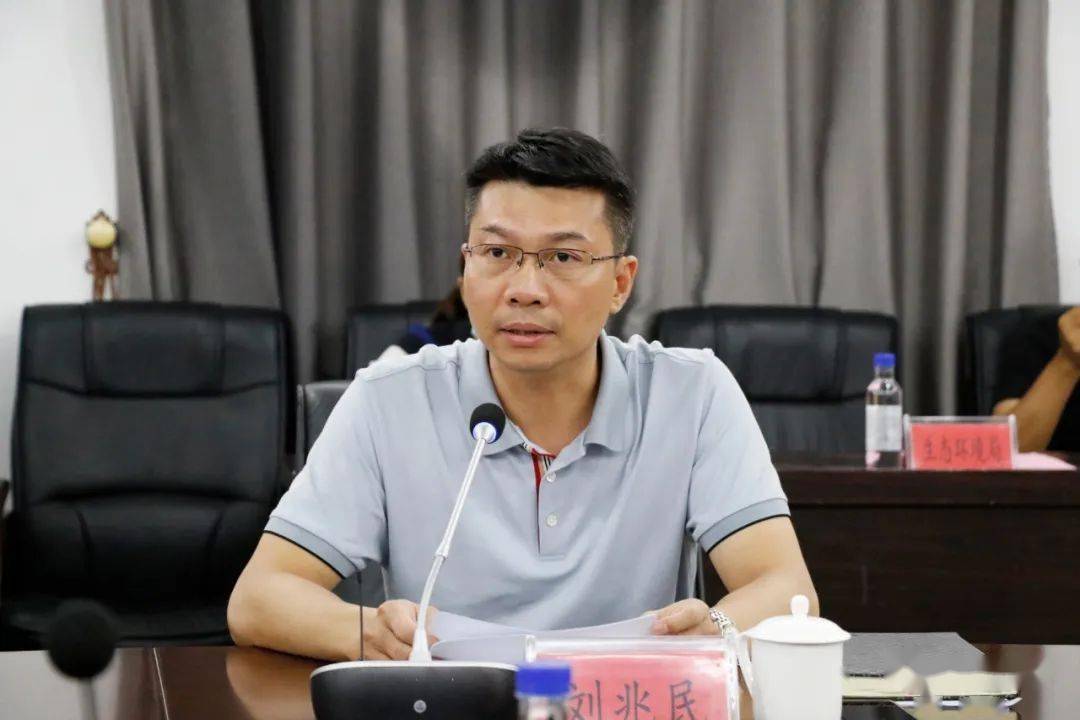 刘兆民就当前竞赛工作存在的问题进行深入分析,要求各相关单位要研究