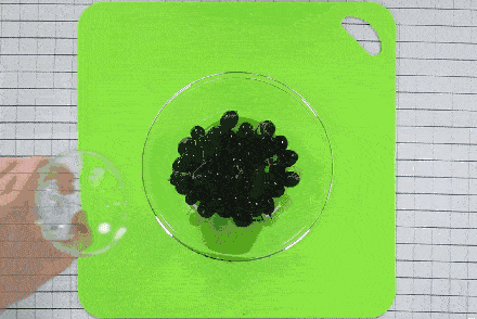 e2195fe3a93b4679bbd148d9943bb4e4.gif