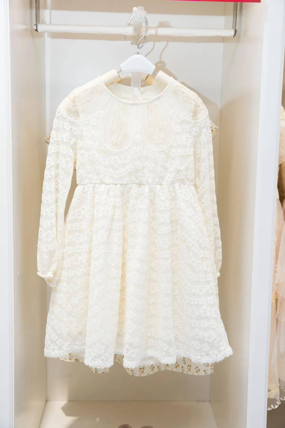 产品|成都人冲冲冲！5折雅诗兰黛，100+购女装！乐天8周年宠粉来啦！