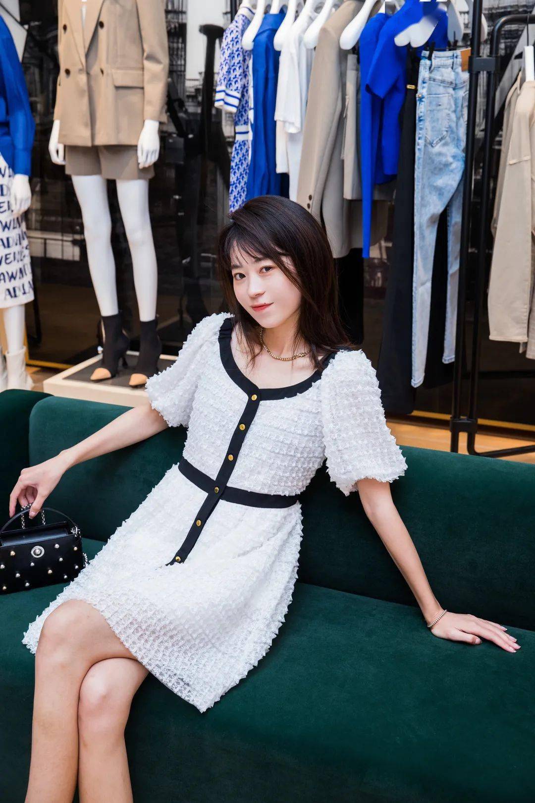 产品|成都人冲冲冲！5折雅诗兰黛，100+购女装！乐天8周年宠粉来啦！