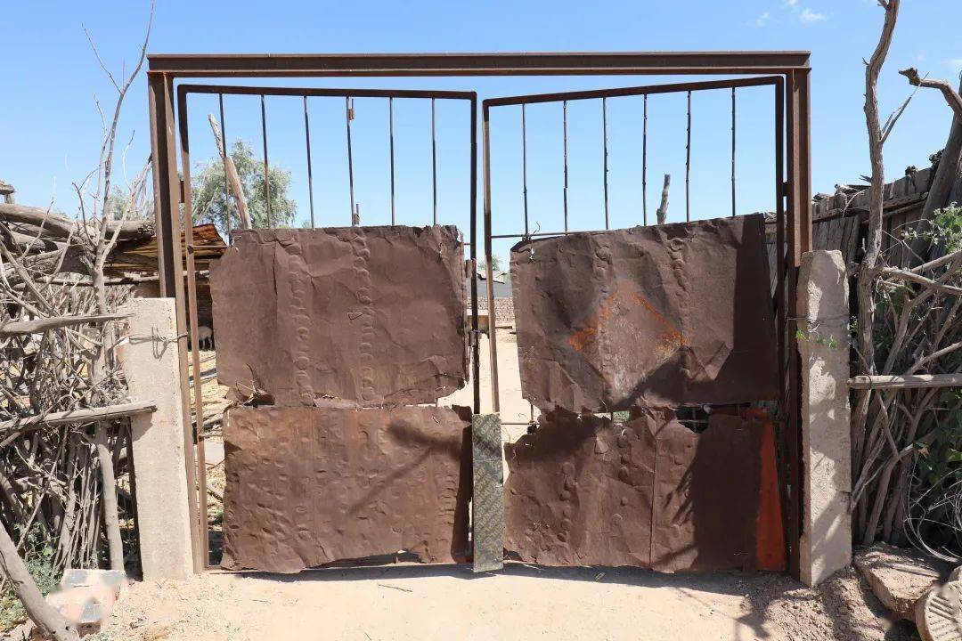 【我为群众办实事】我为村民修羊圈 真心实意解民忧