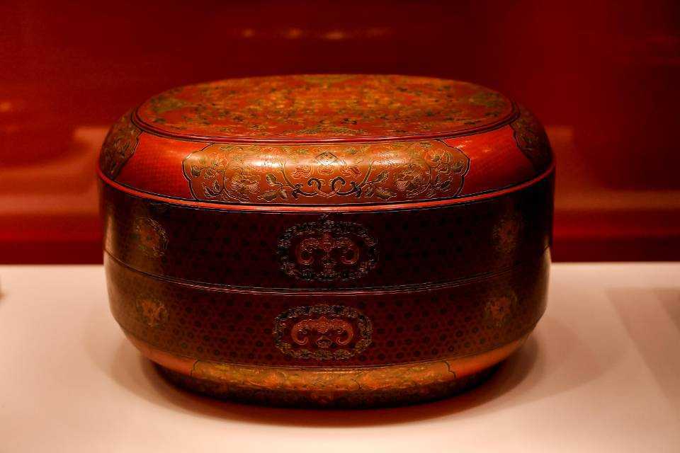 展览|朱艳华绮——故宫博物院藏乾隆朝漆器大赏