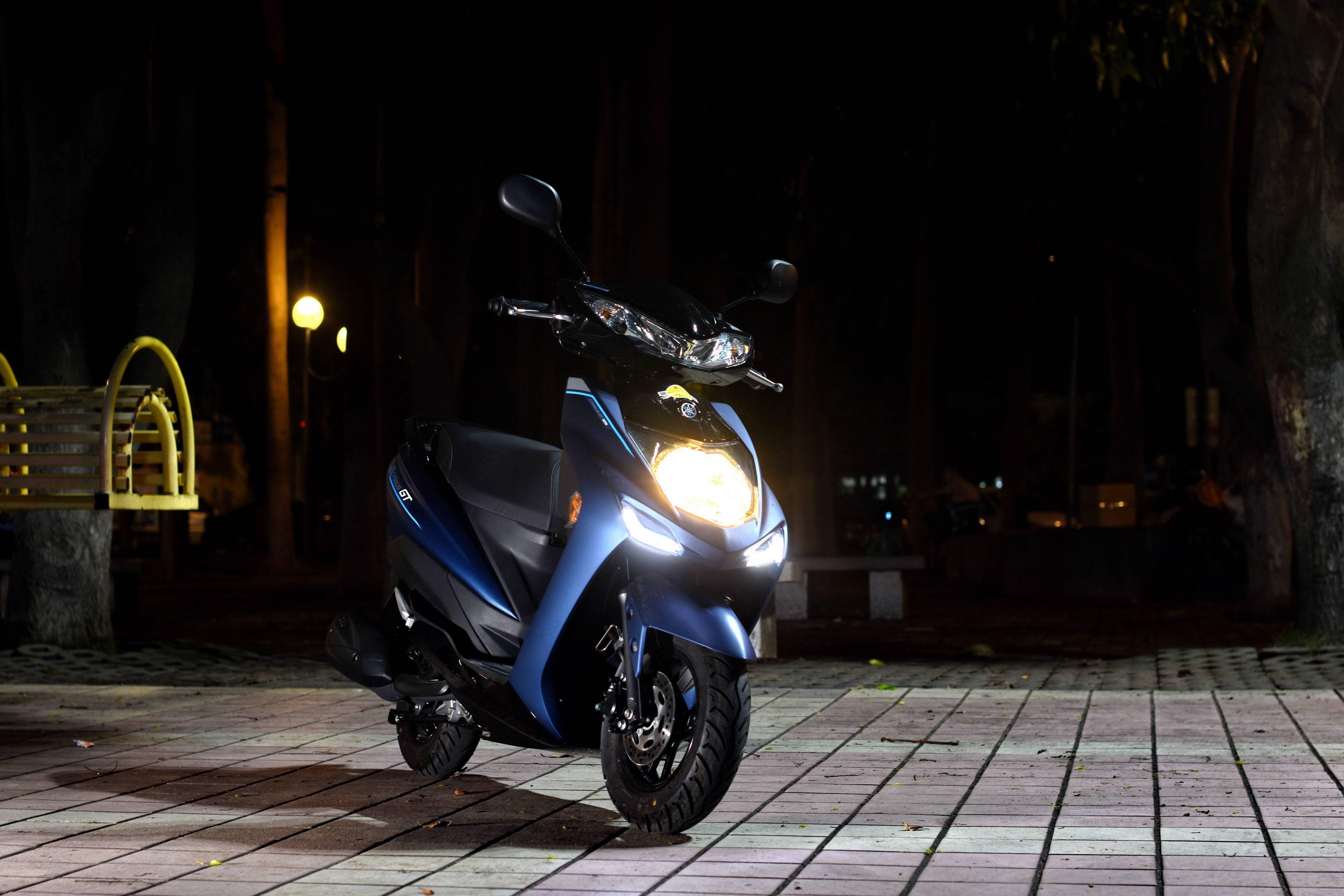 影像集,雅马哈 赛鹰 125:以车为桥_cygnus