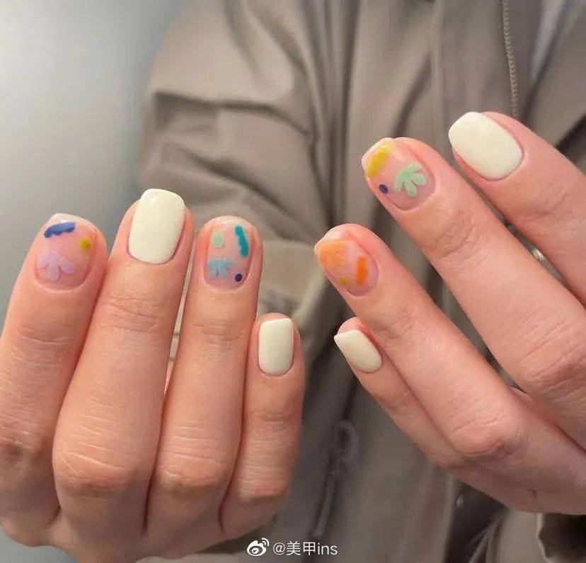 zcj|100款纯欲风“渣女美甲”！好看到爆炸，超显手白！