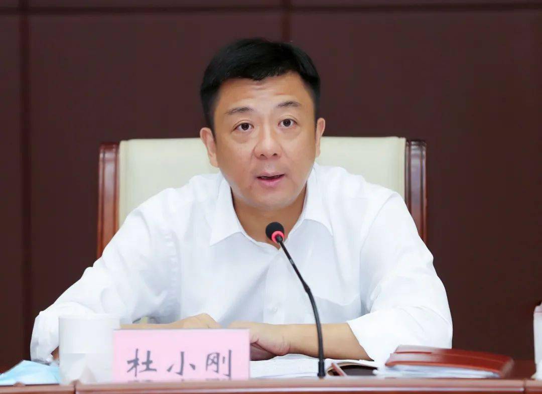 杜小刚主持召开市委人才工作座谈会:以开放理念做好新时代人才工作