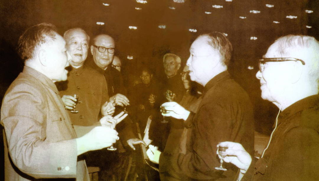 【回首百年•统战史话(83)】爱国统一战线(1978.12—1992):新时期统战工作重点的战略转移_会议