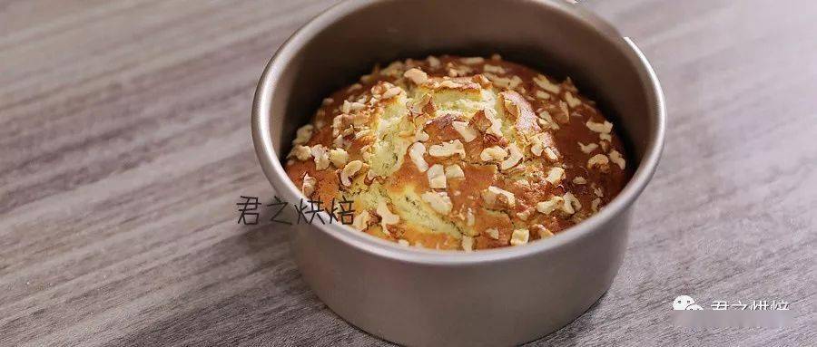 相對低脂的香蕉核桃蛋糕，簡單，香 熱愛美食 第9张