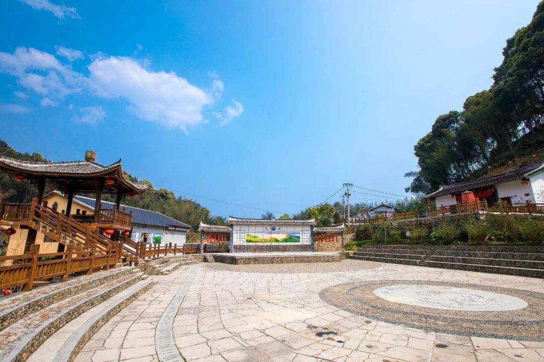 周日华安坪水民族村太有特色了不出漳州