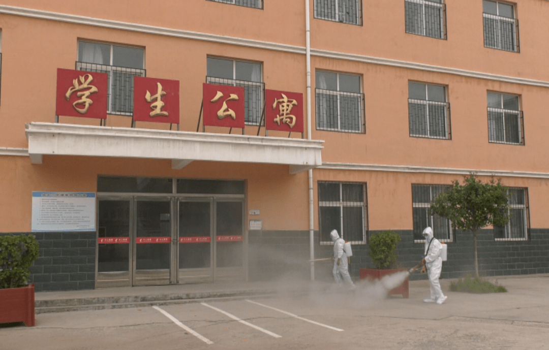 城关三中的孩子们,叔叔已将校园全面消杀,期待你们归来!