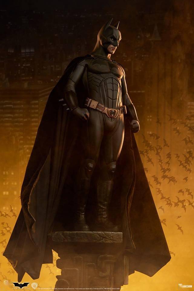 模玩资讯：SideshowCollectibles蝙蝠侠全身雕像_Batman