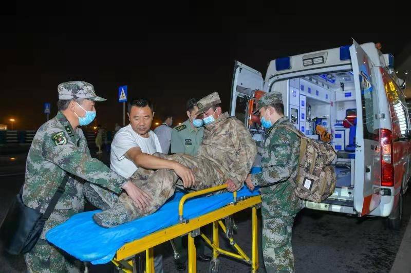 右腿|边防战士突发血栓 一场跨越三千公里的生命接力