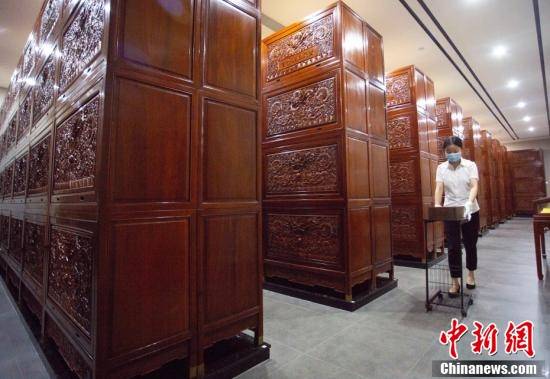 兰州|探访兰州天庆博物馆馆藏文渊阁《四库全书》