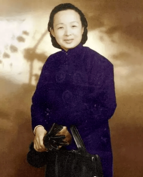 民族英雄身后，站着一位同样伟大的女性_凌维诚