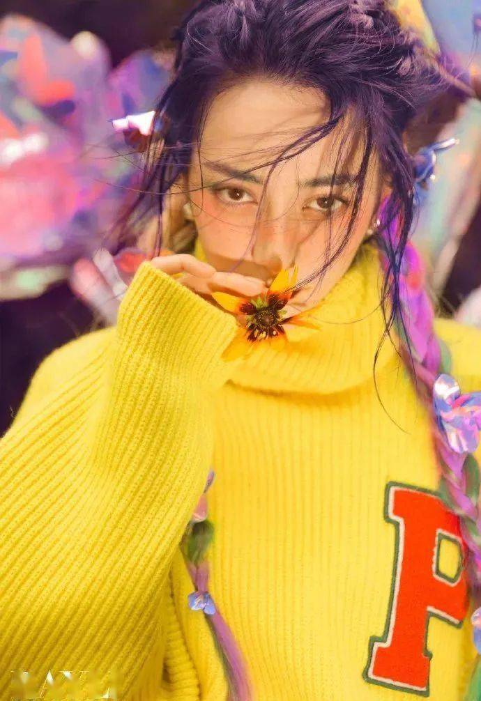 迪丽热巴瑞丽服饰美容9月刊暨26周年封面大片