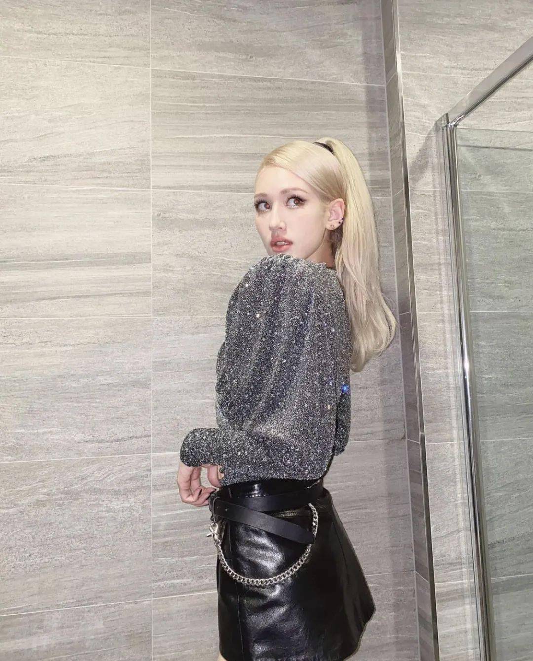 来头|这位让全网沦陷的美少女，到底什么来头？！