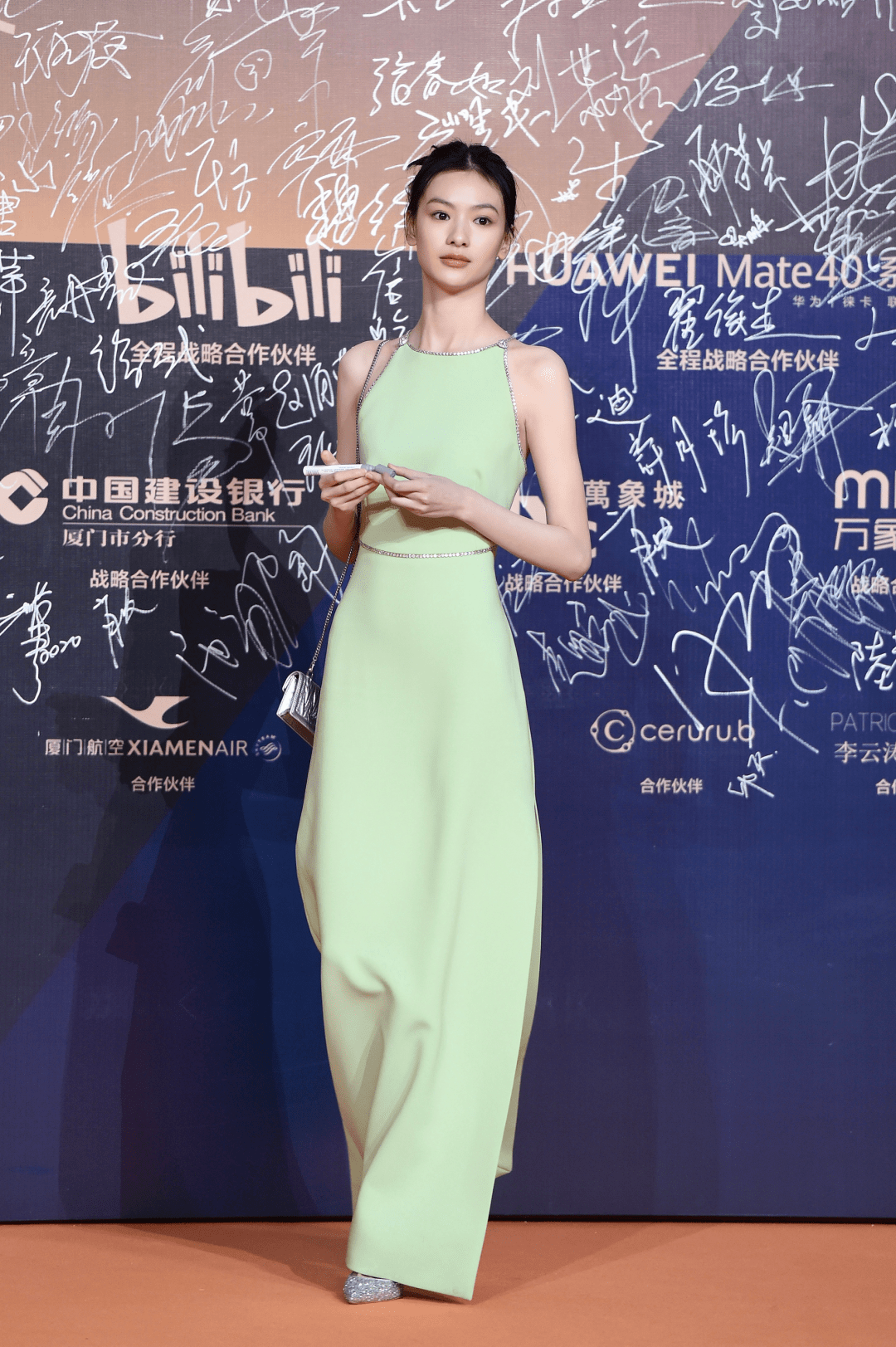 出圈|会穿的人那么多，为什么她们三个能火出圈？